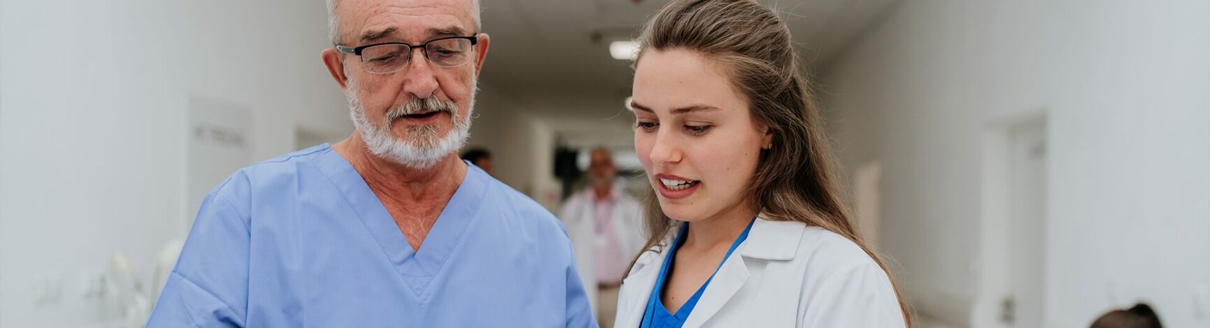 Travailler dans la santé : quelles opportunités pour les jeunes ?