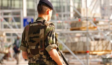 Les métiers des armées : des postes militaires mais également civils